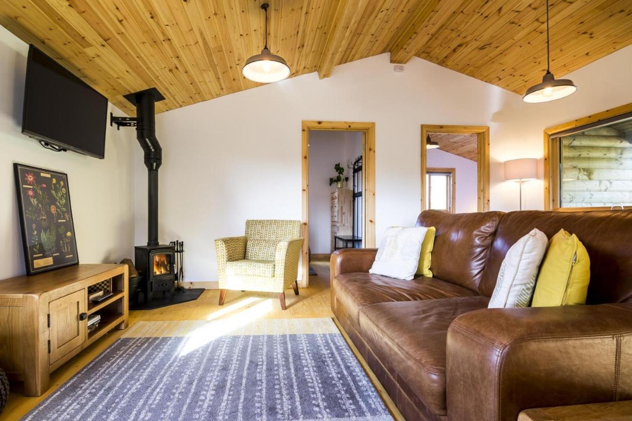 Laurel Lodge - 2 Bedroom Log Cabin - St Florence Saint Florence Exterior photo